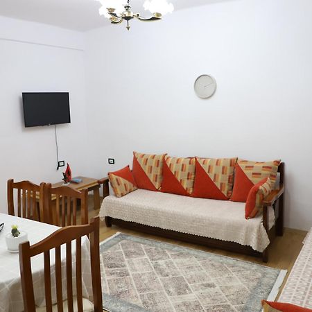 Tb One Bedroom Apartment Berat Exterior photo